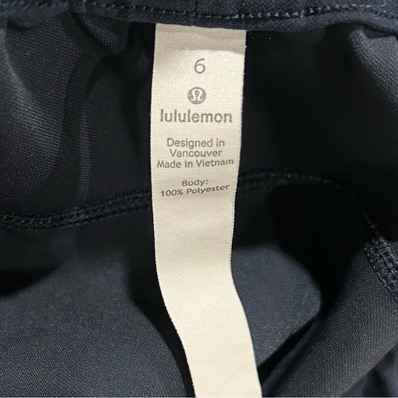 Lululemon On The Fly Crop *Woven‎ 23" True Navy 6 - Picture 6 of 7